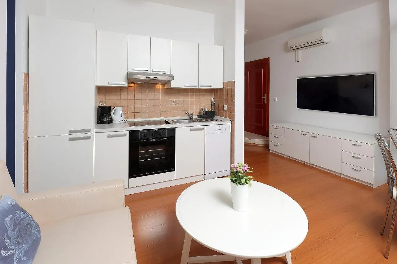 Moro Vrbnik Apartment