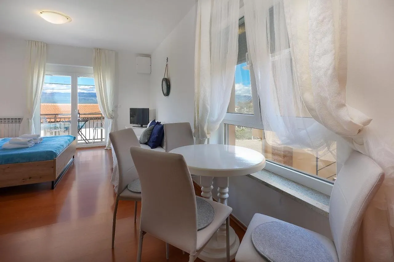 Moro Vrbnik Apartment 0*, Vrbnik (Primorje-Gorski Kotar)
