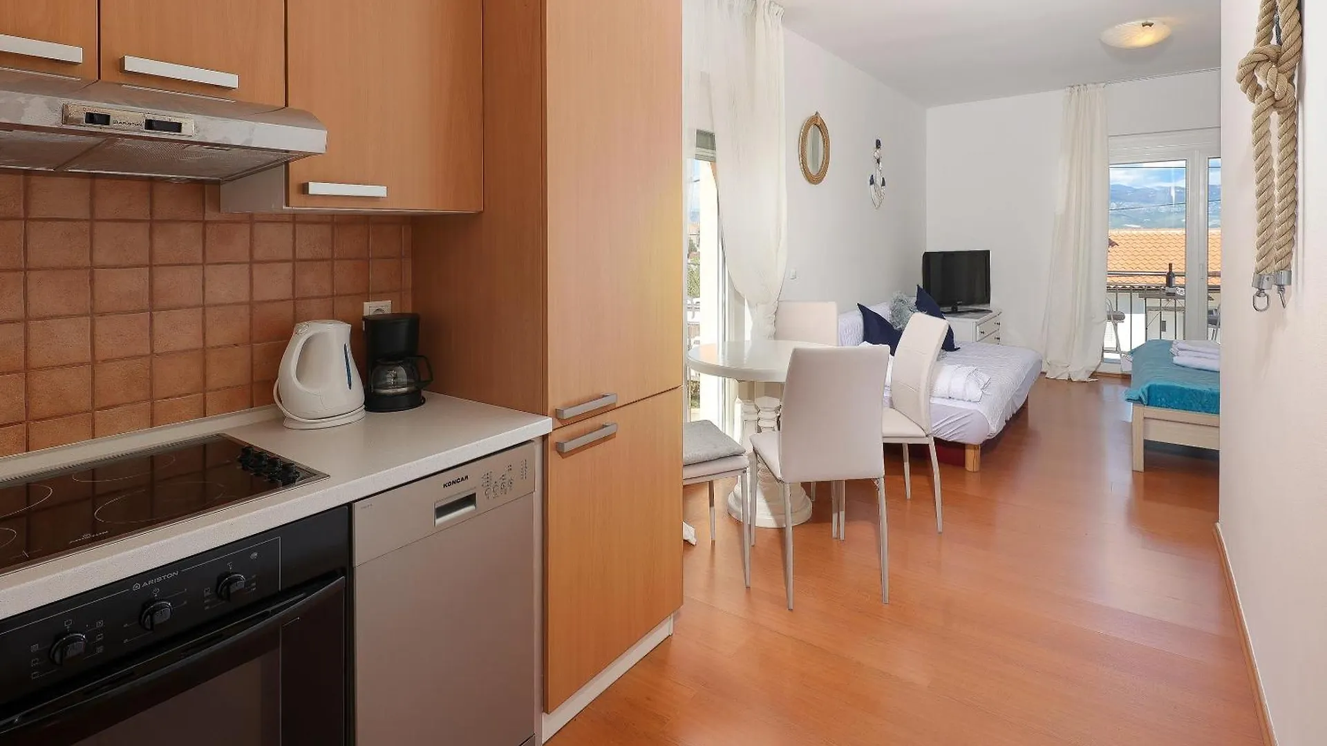 Moro Vrbnik Apartment  Vrbnik (Primorje-Gorski Kotar)